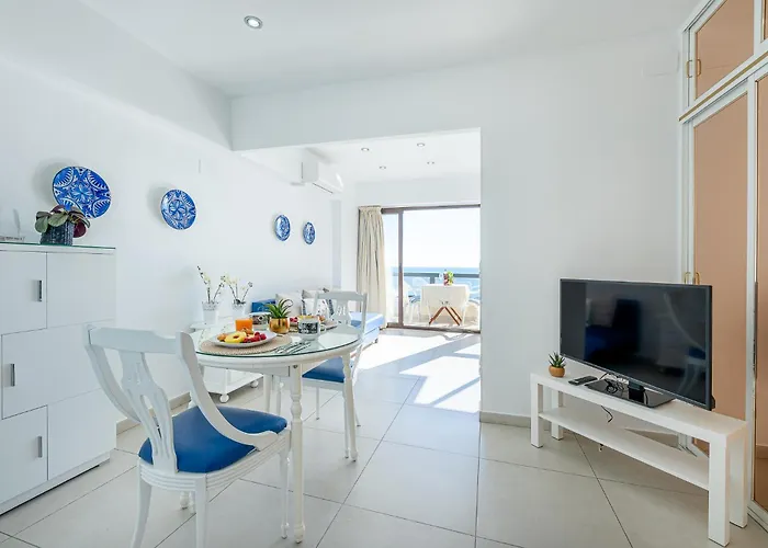 797 Holiday Rentals - Apartamento En Aloha Con Vista Al Mar